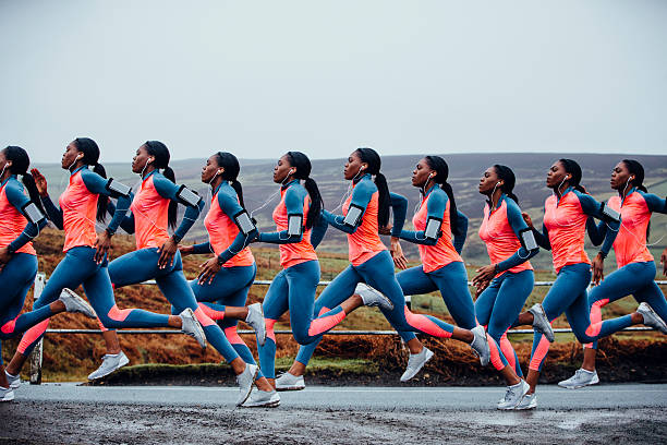 journey of a female runner - extreme sports audio imagens e fotografias de stock