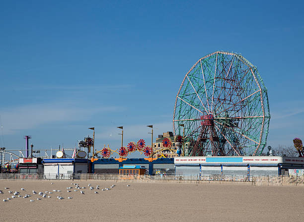 Coney island during a suny day Coney island during a suny day ferris wheel photos stock pictures, royalty-free photos & images