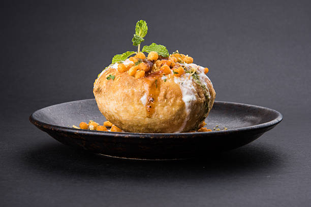 raj kachori - sweet chili fotografías e imágenes de stock