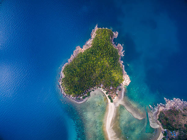 istock Aerail Koh Mae view, Koh Phangan, Thailand 585329176