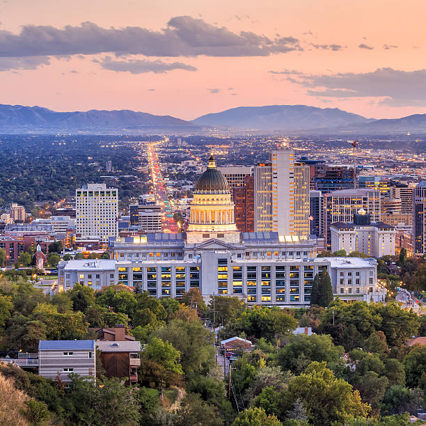 istock Salt Lake City, Utah at night 585503920