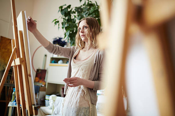 istock Female artist 585509072