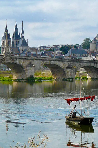 small boat and Blois