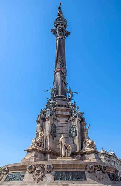 istock Columbus Monument in Barcelona 585592160