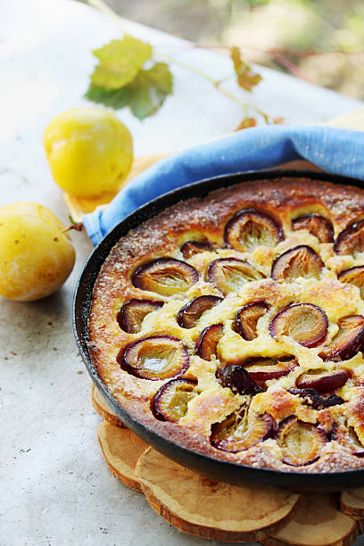 istock Cottage cheese casserole in the mold 585600880