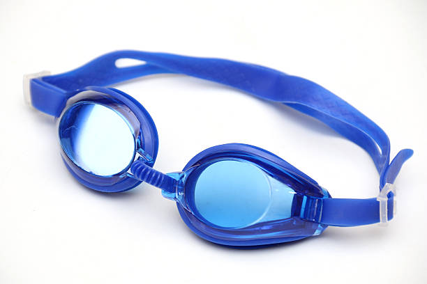 istock Glasses for swimming isolated on a white background 585626920