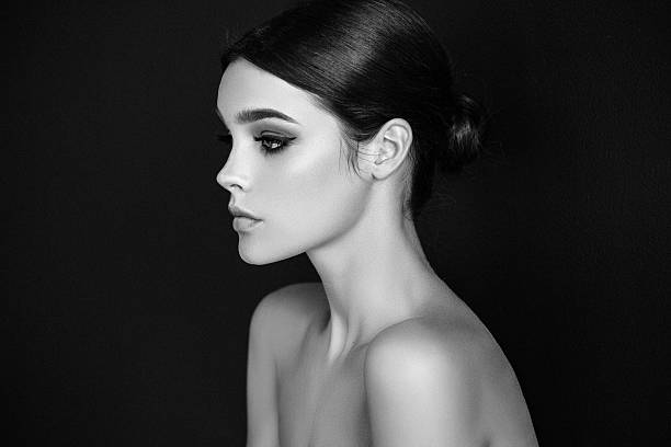 istock Beautiful woman 585766166
