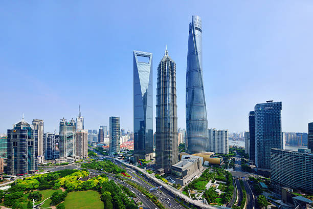 shanghai landmark skyscraper - shanghai stock-fotos und bilder