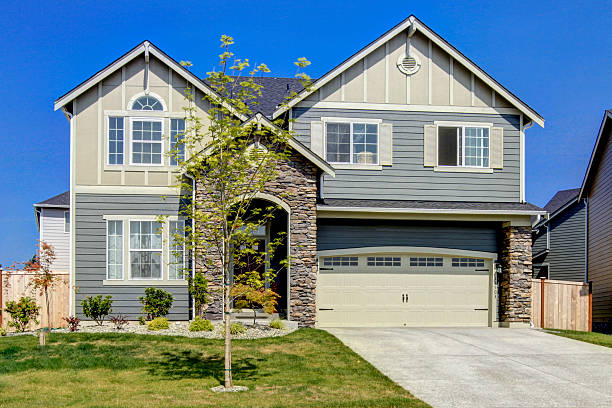 istock Luxurious modern house with entrance high ceiling porch. 585778310