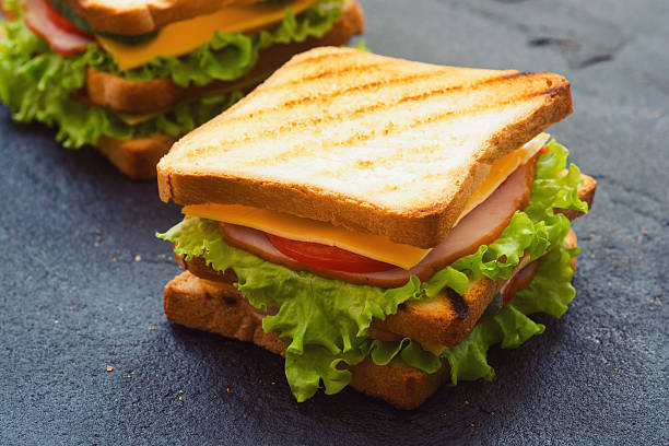 istock Freshly made clubsandwiches 585778438