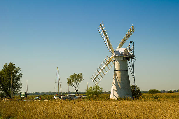Thurne Pump Drainage Mill Thurne Pump Drainage Mill on the Norfolk Broads fen photos stock pictures, royalty-free photos & images