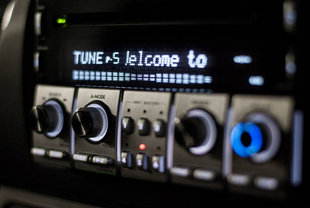 istock Car radio tuner 585793562