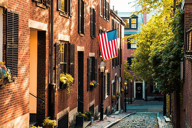 storico di ghianda street a boston - city symbol usa autumn foto e immagini stock