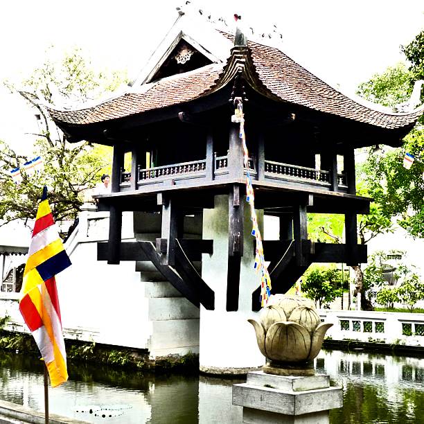 istock Vietnam-Hanoi, Pagoda, unique pillar 585808302