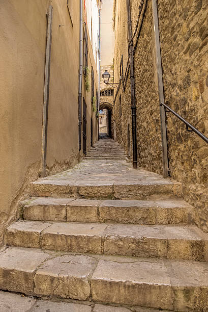 istock Ancient medieval street in Girona 586051840