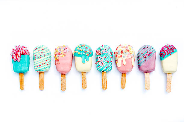 diverse varianti di cake pop - lollipop isolated multi colored candy foto e immagini stock
