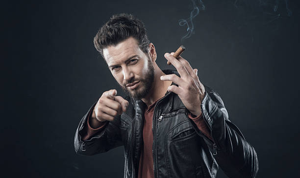 confiante na moda homem com o charuto - anti smoking imagens e fotografias de stock