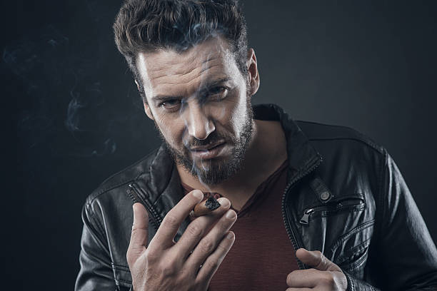 confiante na moda homem com o charuto - anti smoking imagens e fotografias de stock