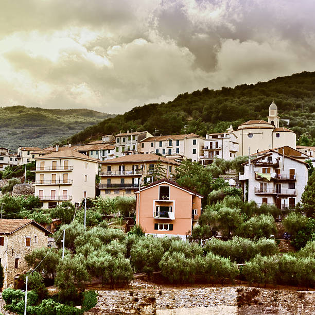 istock Italian City 586169460