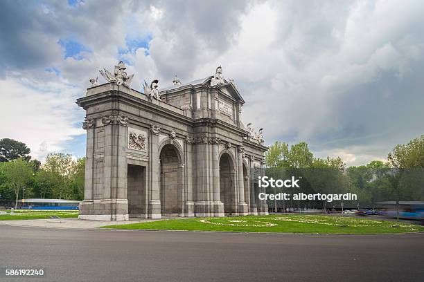 Alcalá Gate In Madrid Spain Stock Photo - Download Image Now - Car, City, Madrid
