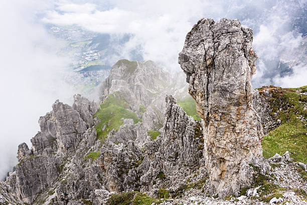 istock Stubai Alps, Elfer, Elferspitze 586355564