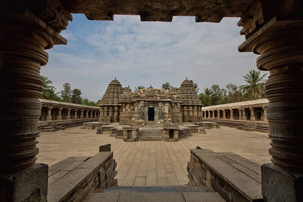 chennakesava temple somnathpur. - somnathpur imagens e fotografias de stock