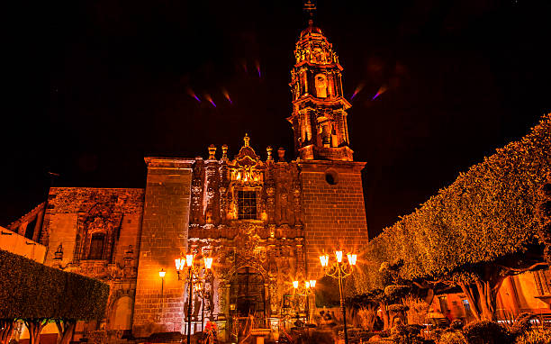 Temple of San Francisco Church San Miguel de Allende Mexico Templo de San Francisco Church Night San Miguel de Allende, Mexico. San Francisco Church was created in 1778. The facade is Churrigueresque, Spanish baroque, style with stone statues. san miguel de cozumel stock pictures, royalty-free photos & images