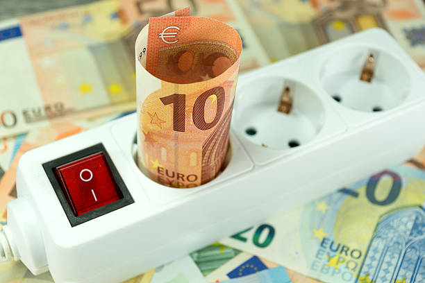 istock Cost of electricity 586386564