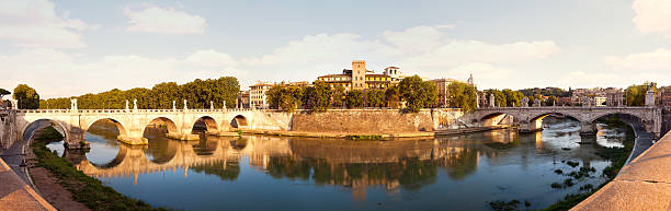 vista panoramica di roma - ponte e fiume tevere - vatican sky summer europe foto e immagini stock