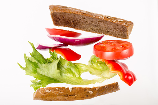 Floating sandwich with vegetables