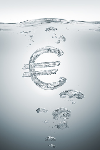 Euro-shaped water bubble symbolizing crisis of european economy