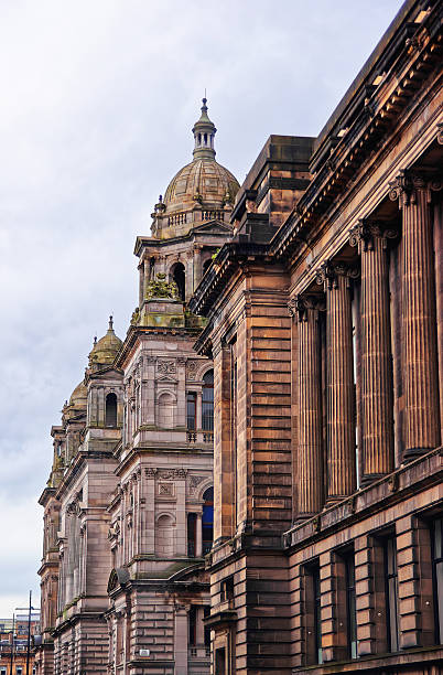 glasgow city chambers in george square in merchant city - west facade stock-fotos und bilder