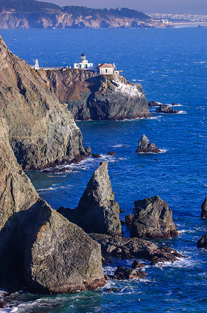 istock Point Bonita Lighthouse at Dusk 586730606