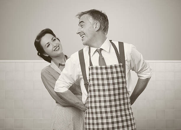 istock VIntage loving couple in the kitchen 586924104