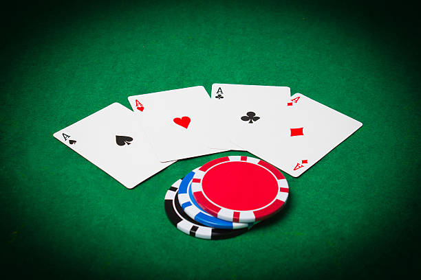 istock Poker cloth, a deck of cards and chips 586946710