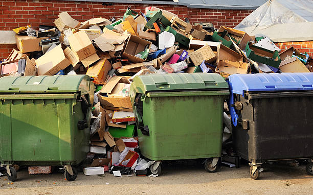 istock Pile of rubbish 586948542