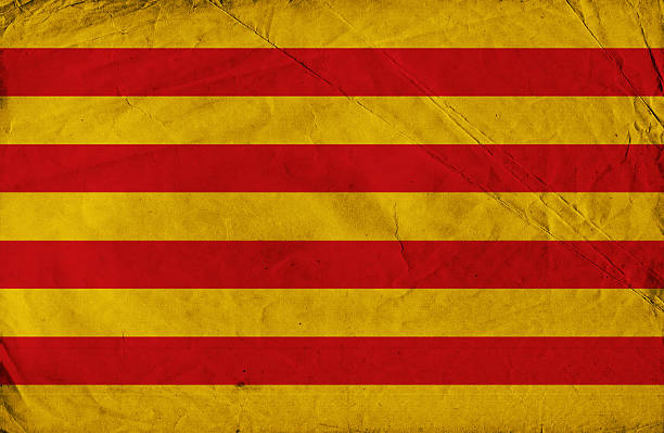 istock Catalonian grunge  Flag 587192456