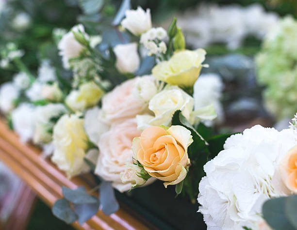 istock Flowers bouquet arrange for decoration in restaurant. 587196338