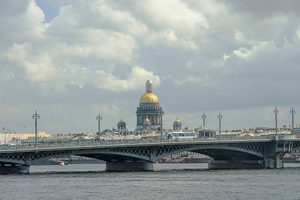 istock Neva River in St. Petersburg 587513174