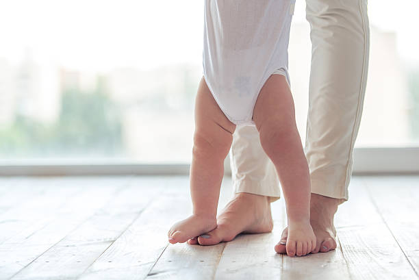 istock Mom and baby 587525494