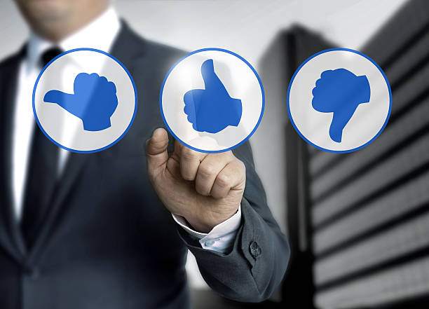 istock thumb icons for Customer review concept 587536122