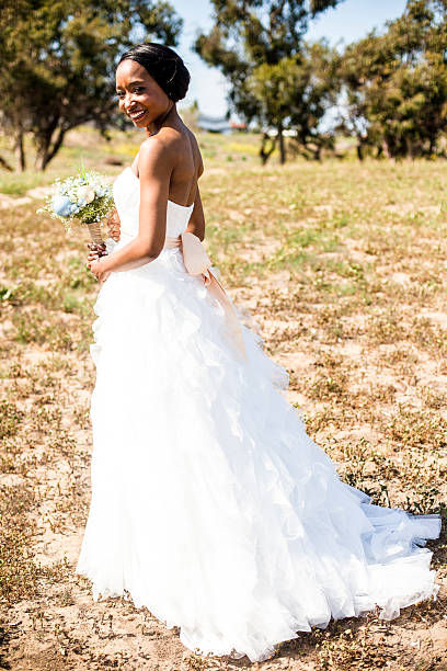 istock Beautiful African American Bride 587787792