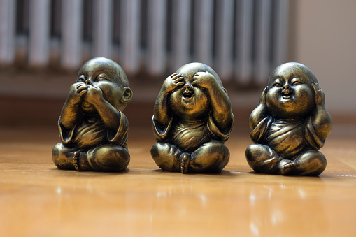 Three Wise Buddha See Hear Speak No Evil Statue