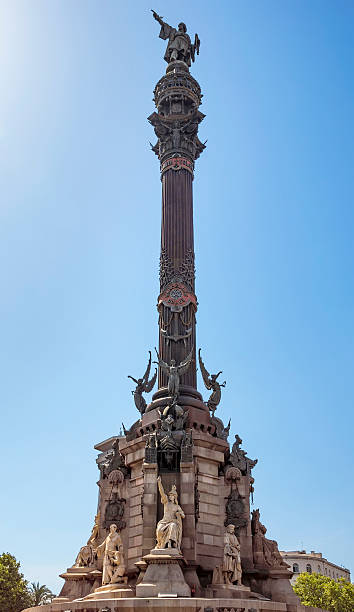 istock Columbus Monument in Barcelona 587798134