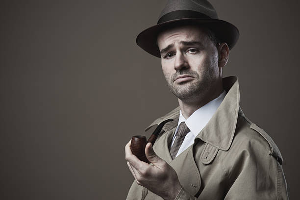 istock Funny vintage investigator 587808722