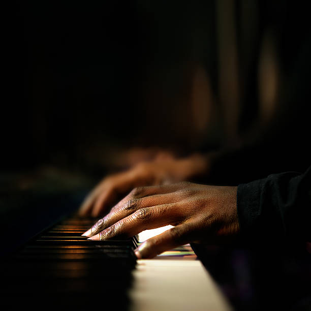 Hands playing piano close-up Hands of pianist playing synthesizer close-up pianist stock pictures, royalty-free photos & images