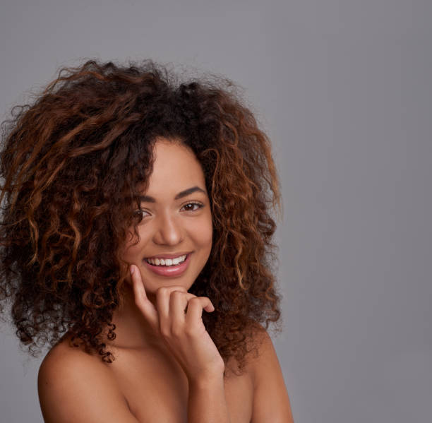 istock Who runs the world? Curls run the world 587813006