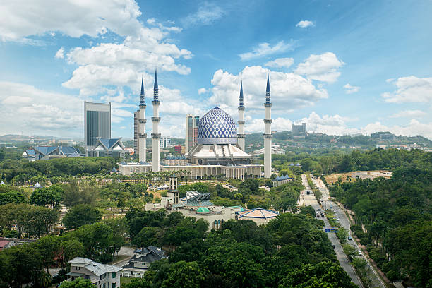 moschea sultan salahuddin abdul aziz shah in malesia. - selangor state foto e immagini stock