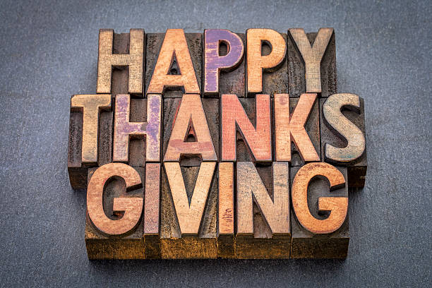 istock Happy Thanksgiving greeting card 587946104