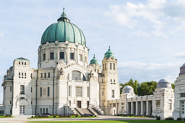 istock Vienna - The Charles Borromeo Church 588238714